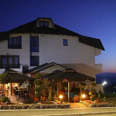 Premier 24 Milmari アパート *