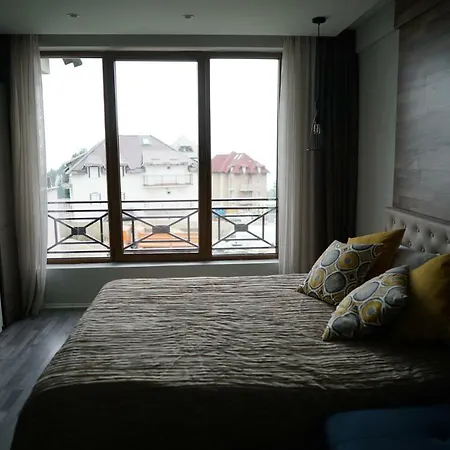 Premier 24 Milmari Apartamento *