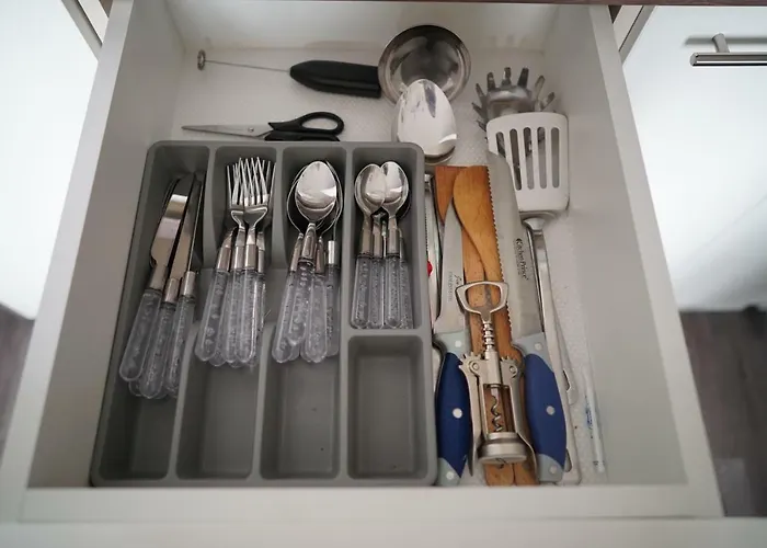 Premier 24 Milmari Apartment